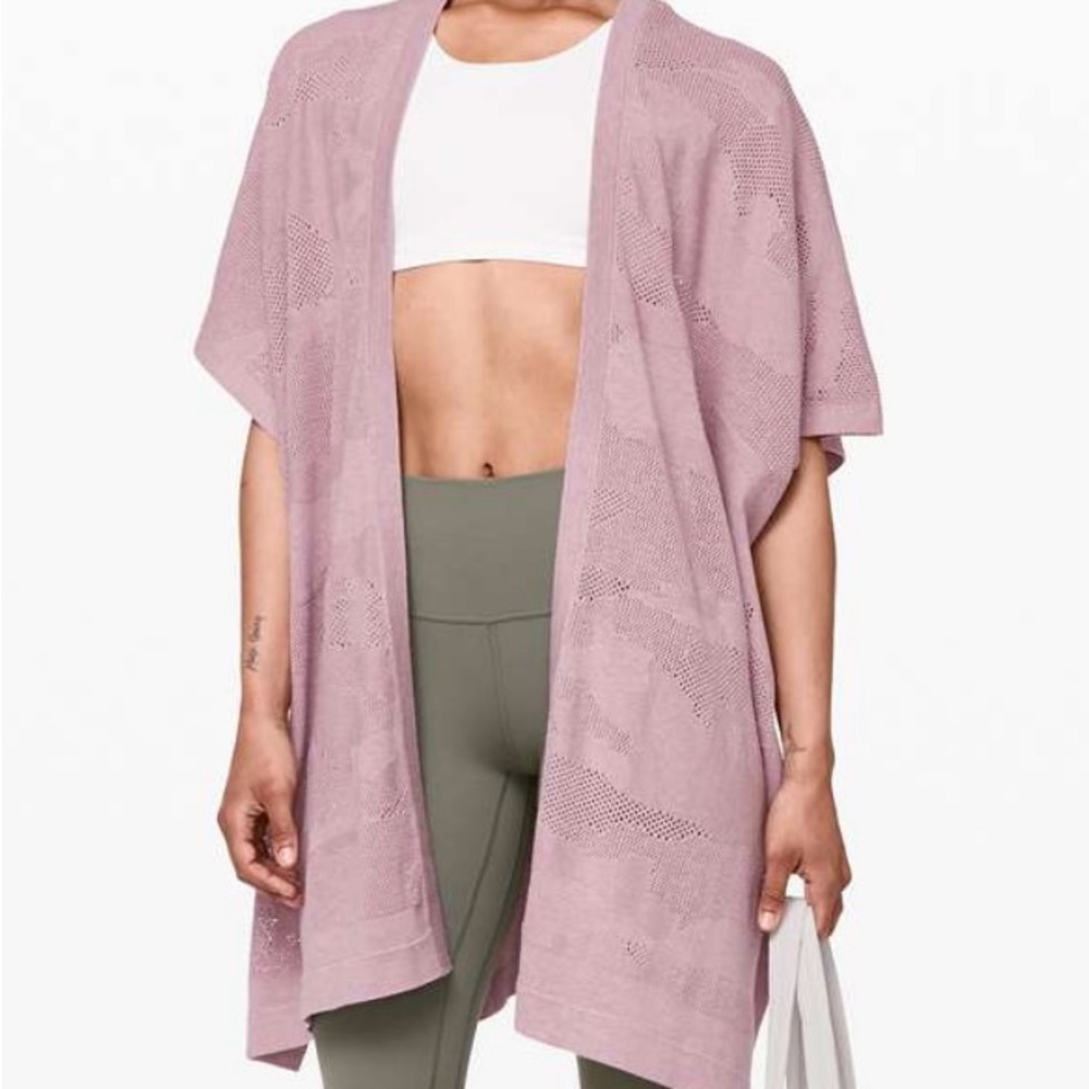 Lululemon Athletica Heathered Vintage Mauve Pink Knit Find Your Light Wrap NWT